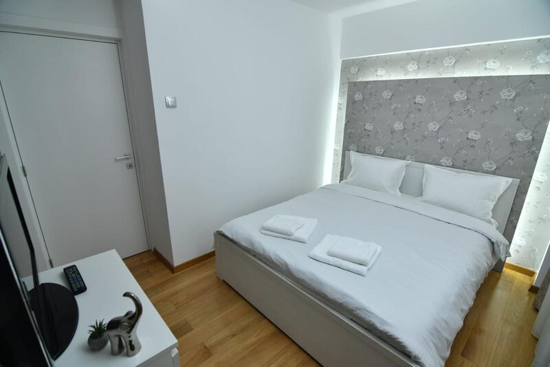 13 Septembrie, Marriott, Palatul Parlamentului