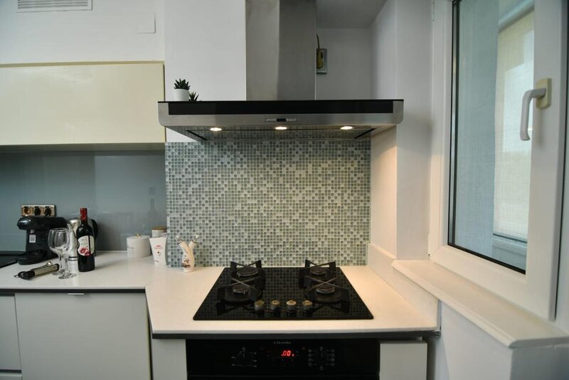 13 Septembrie, Marriott, Palatul Parlamentului